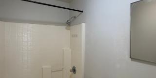 Tile flooring, 2 beds, 1 bath, 964 sqft, 2-car garage Gallery 8