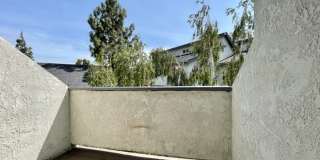 2 Bedroom + Loft Condo in Parkwood Village Gallery 7