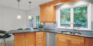 35 Jordan Lane Gallery 1