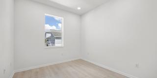 4520 Longwood Lake Square Gallery 45