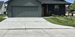1812 East Village Estates Drive Gallery 1
