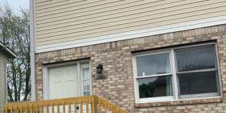 3 Bed/2.5 Bath Bloomington Townhouse 3 Bed/2.5 Bath Bloomington Townhouse Gallery 1