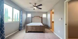 Beautifully upgraded house in Summerlin Gallery 33