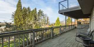Stunning Sound & Olympic Mountain View Home in North Admiral Gallery 40