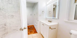 1951 Frank St. / 2519 Virginia Ave Gallery 42