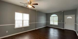 Lovely Single Family House with New Flooring & Paint! 2-Car Garage Gallery 6