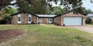 Gulf Breeze Proper - Casablanca - 4 bedroom, 2 bathroom Gulf Breeze Proper - Casablanca - 4 bedroom, 2 bathroom Gallery 1