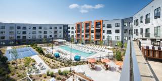 Union Berkley Riverfront Gallery 9