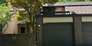 3 Bedroom Condo with Full Finished Basement for Rent Gallery 1