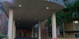 Glenlake Apartments Gallery 37