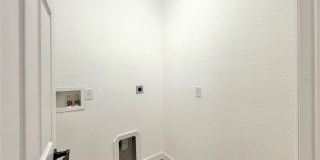 4721 1ST AVENUE E Gallery 23