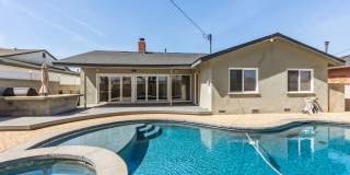 Spacious Upgraded Home in Prime Long Beach! Gallery 25