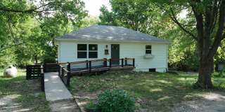 1104 North 1200 Road Gallery 1