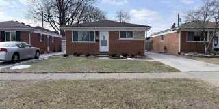 22032 Downing Gallery 1