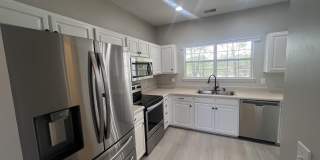 522 Peach Grove Place Gallery 4