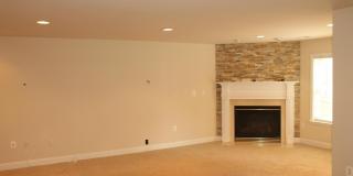 47567 ROYAL BURNHAM Terrace Gallery 21