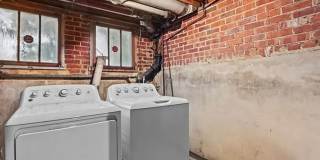 Classic 4BR Cape in Old Irving Park! Gallery 16