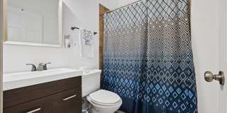 352 N Avers Avenue Gallery 13