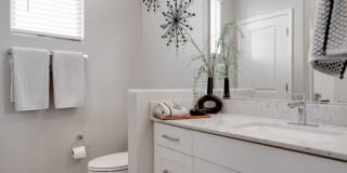 Vlux at Queen Creek Gallery 20