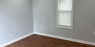 Now Pre-Leasing - Renovated 1 Bedroom Gallery 4