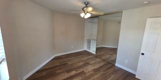 RENOVATED 2BD/1.5 BATH WITH PARKING, LAUNDRY, AND FULL H-VAC WITH MOVE IN SPECIAL!! Gallery 21