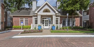 Gables CityWalk Waterford Square Gallery 1