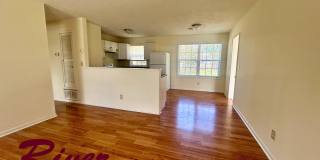 3-bedroom home with spacious yard for rent now! Gallery 5