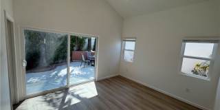 5032 Serrania Avenue Gallery 13