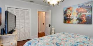 2390 SHERIDAN Road Gallery 20
