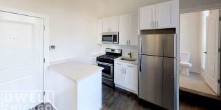 2362 N Clybourn Ave Gallery 2