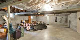 1424 CENTER Road Gallery 34