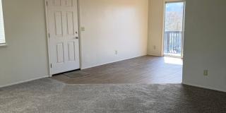 Newly remolded 3b/1b duplex Gallery 1