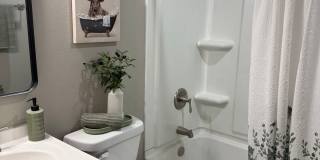 West End Apartments Gallery 50