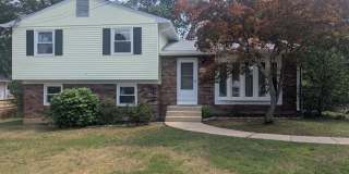 Single family home in Rose Hill in Alexandria Gallery 1