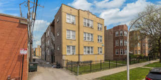 7055 S St Lawrence Apartments Gallery 3