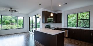 44 Washington Gallery 63