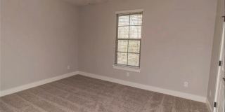 2200 NW Small Oaks Street Gallery 21