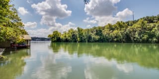 1712 Lakeshore Drive Gallery 1