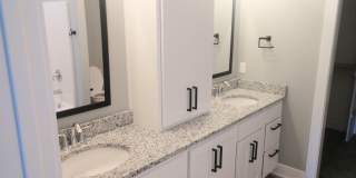 Luxury Townhome Gallery 10