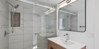 Stunning Luxury 2BR with Wraparound Deck in Downtown Palo Alto Gallery 14