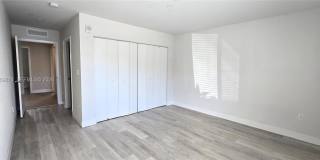 2535 NE 193rd St Gallery 27