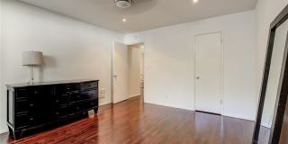 8400 De Longpre Avenue Gallery 29