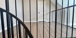 Charming 1BR Condo with loft  in Bowie Gallery 11