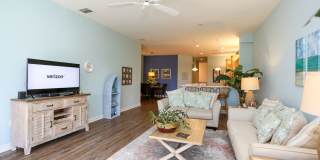 Beautiful Estero Condo Gallery 25