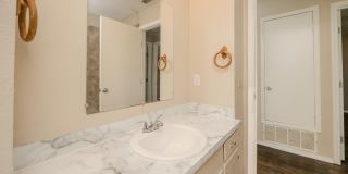 1118 CRESCENT LANE Gallery 21