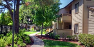 Eaves Fremont Gallery 22