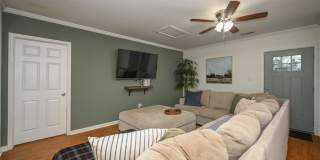 201 Frank Drive Gallery 30