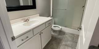 2 bed/ 2 bath Gallery 7