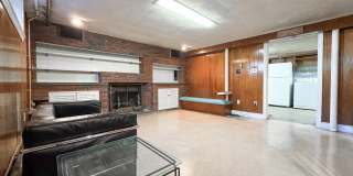 40 Walter Street unit: 1 Gallery 32