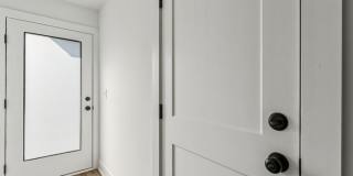 5006 Grayton Alley Gallery 6